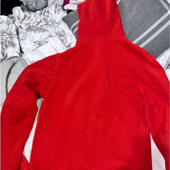 Red Nike Tech, barely used at all perfect condition - Picture 6 of 8